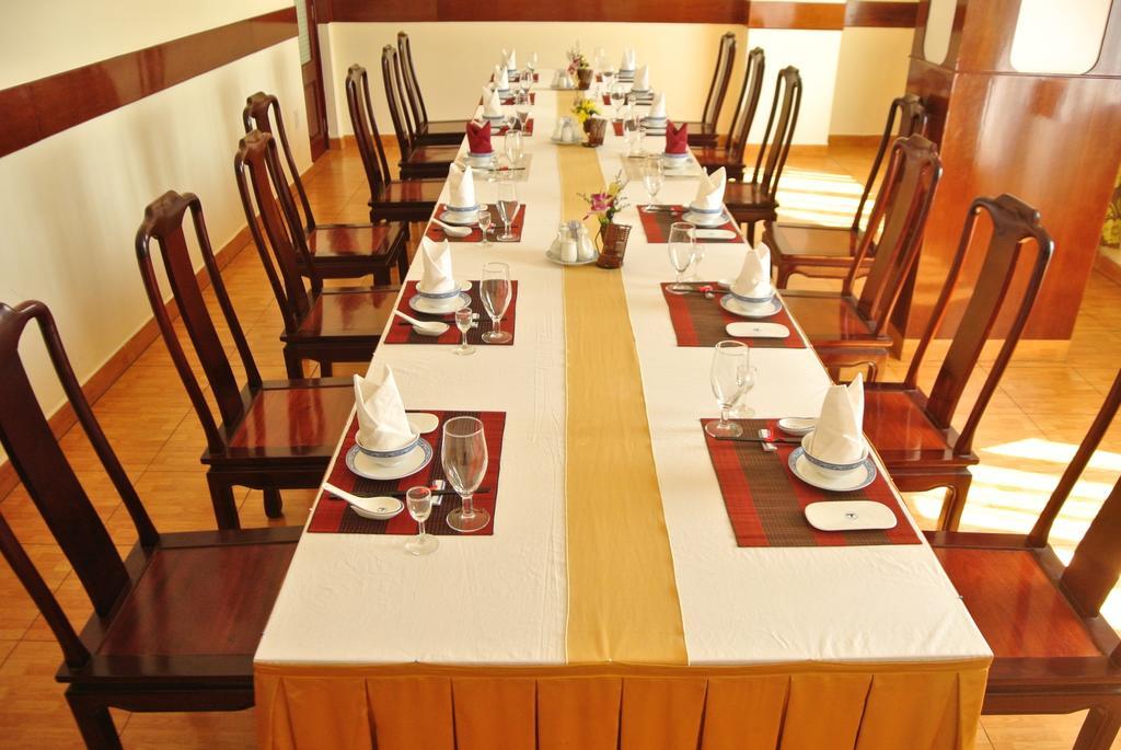 Ham Luong Hotel Ben Tre Exterior photo
