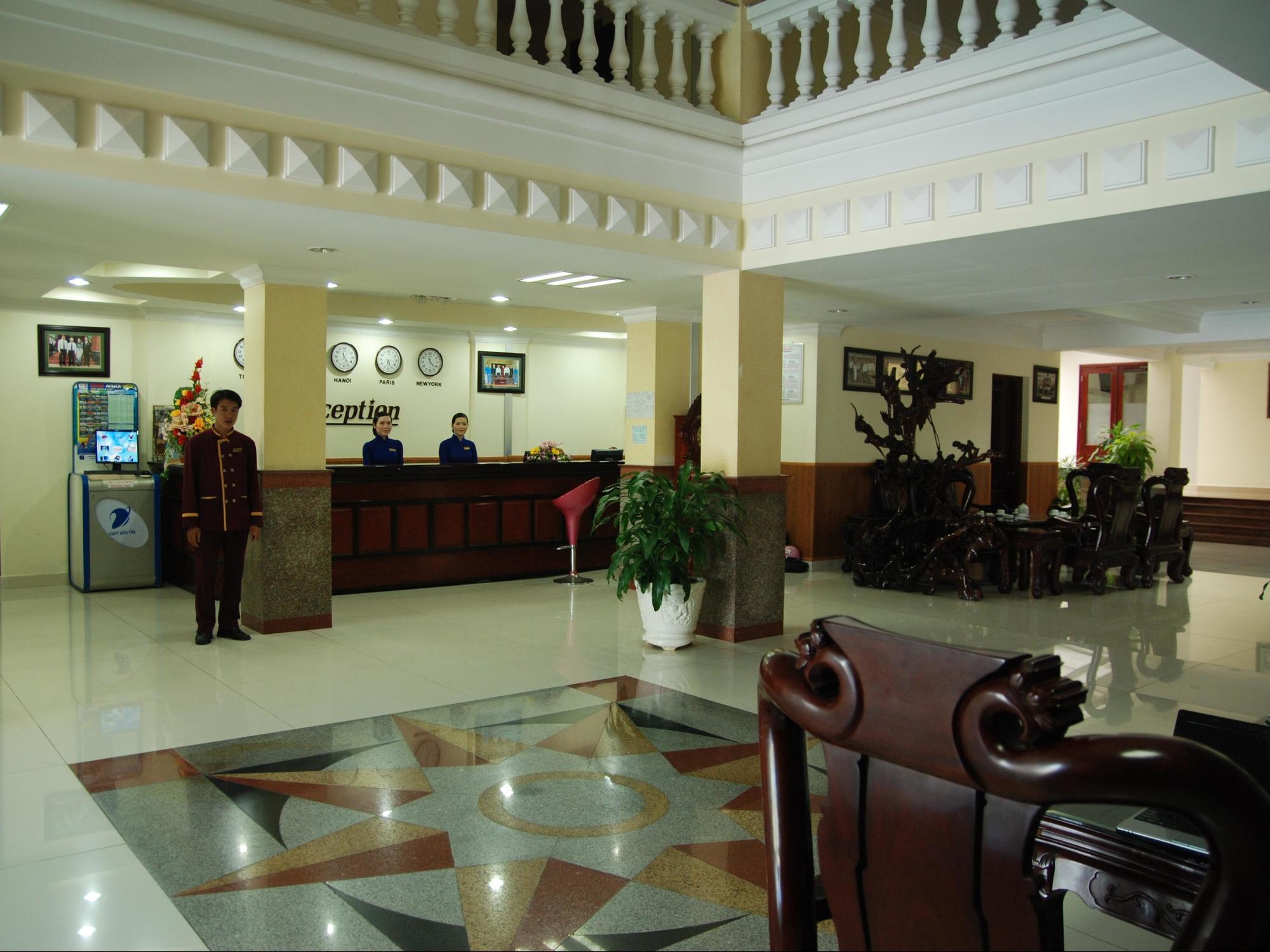 Ham Luong Hotel Ben Tre Exterior photo